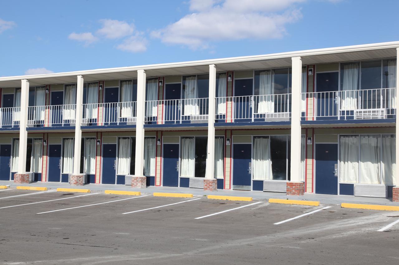 Economy Inn - Charlotte Exterior photo