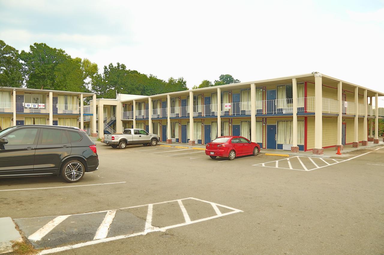 Economy Inn - Charlotte Exterior photo